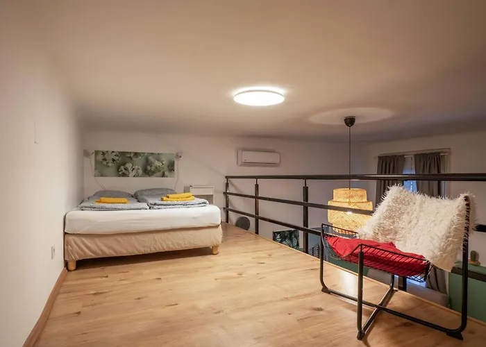Cosy Studio In Terezvaros W41 Green